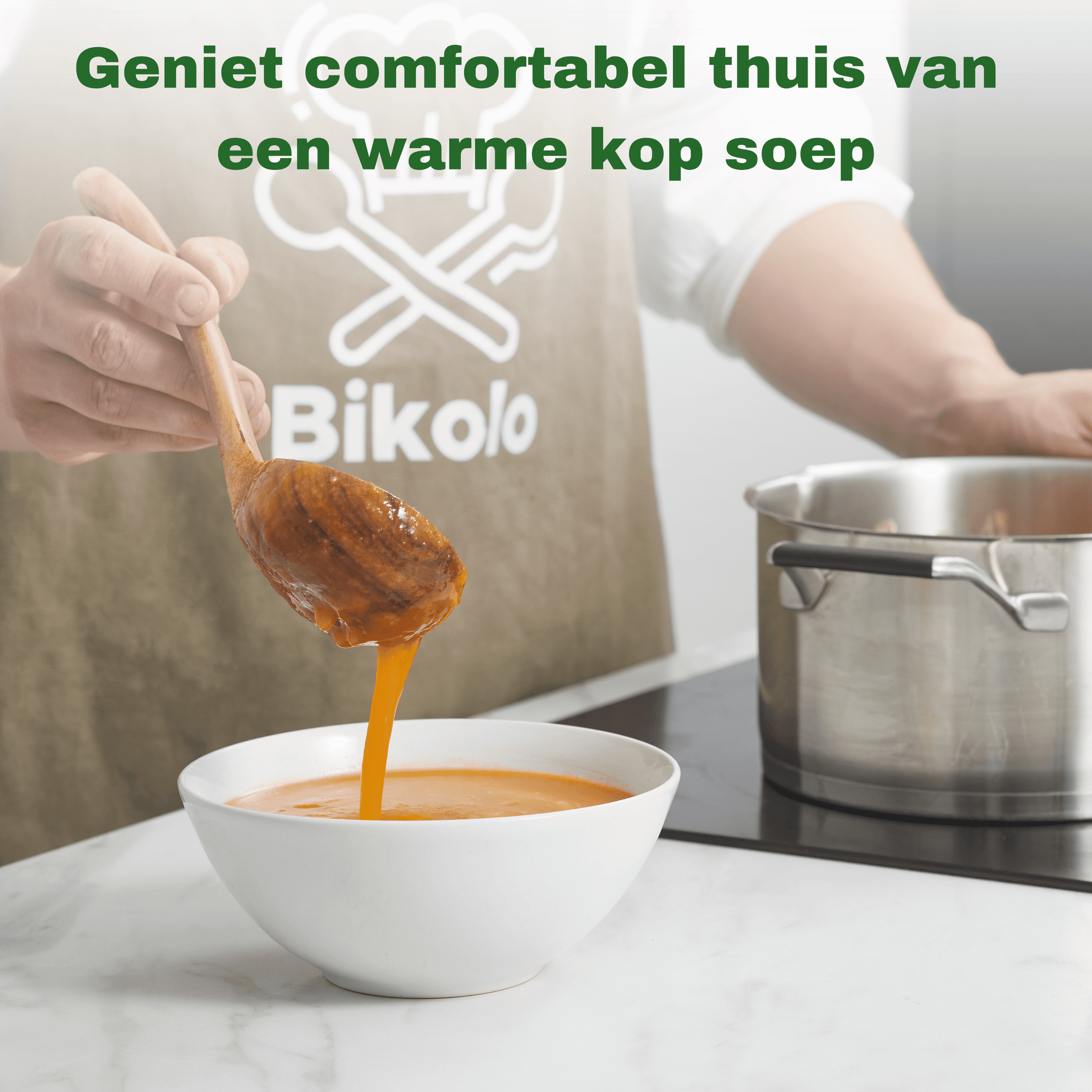 houten soeplepel voor het serveren van soep