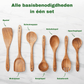 Zeven teakhouten keukenhulpen van de Bikolo set naast elkaar